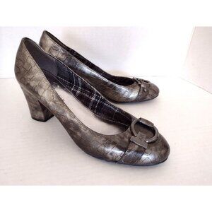 Anne Klein Fielding Faux Leather Embossed Pumps Sz 7 Silver Metallic Retro Heels